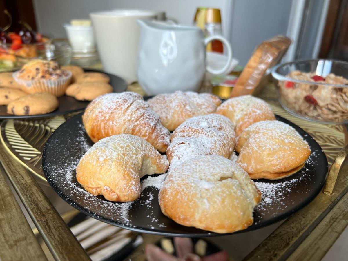La Lepre Felice Napoli