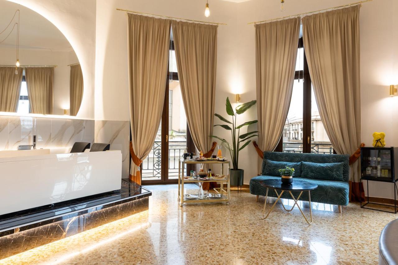 La Lepre Felice Napoli